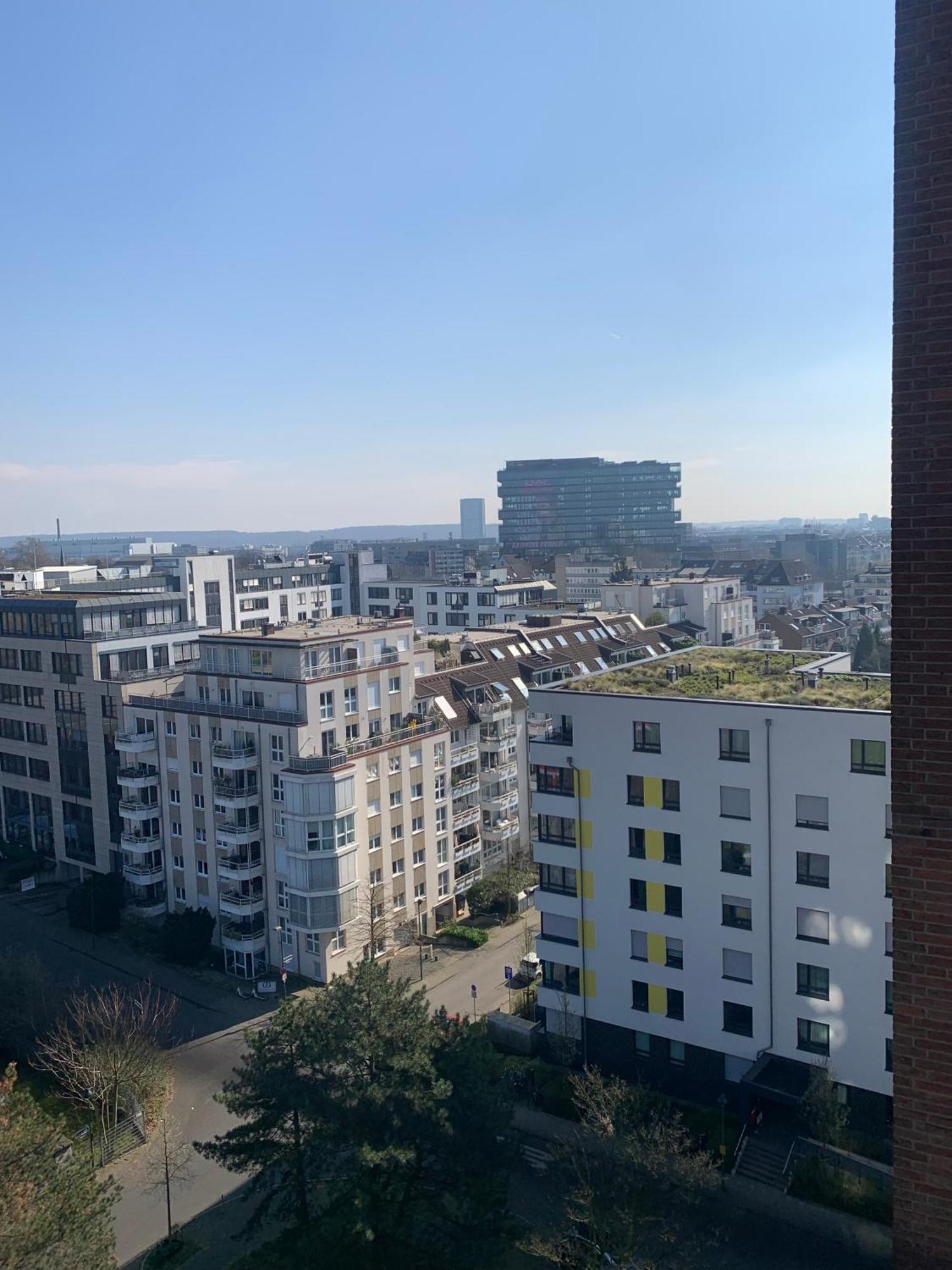 Business Messe Apartment & Wellness Spa Dusseldorf Exterior photo